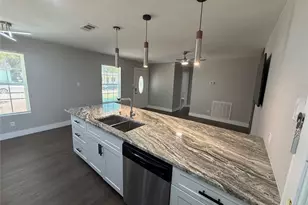 231 Elm St, Hurst, TX 76053 - Photo 9