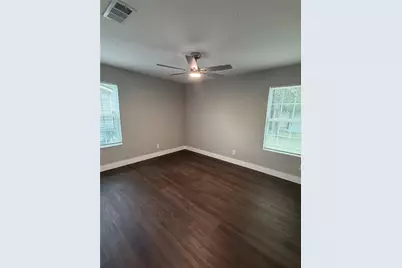 231 Elm Street, Hurst, TX 76053 - Photo 7