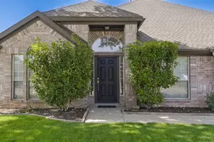 1718 Falcon Dr, Corinth, TX 76210 - Photo 7