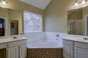 1718 Falcon Dr, Corinth, TX 76210 - Photo 33