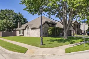 1718 Falcon Dr, Corinth, TX 76210 - Photo 5