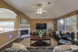 1718 Falcon Dr, Corinth, TX 76210 - Photo 17