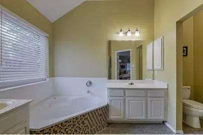 1718 Falcon Drive, Corinth, TX 76210 - Photo 35