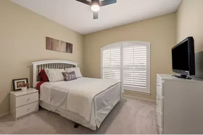 2058 Hillshire Drive, Lewisville, TX 75067 - Photo 27