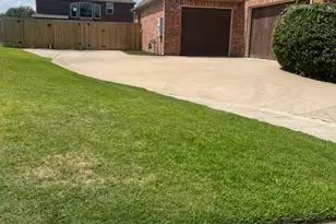 4304 Tree House Ln, Corinth, TX 76208 - Photo 3