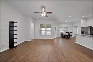 1338 Winding Hollow Dr, Grand Prairie, TX 75052 - Photo 15