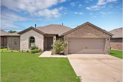 1338 Winding Hollow Drive, Grand Prairie, TX 75052 - Photo 3