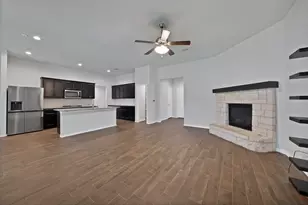 1338 Winding Hollow Dr, Grand Prairie, TX 75052 - Photo 17