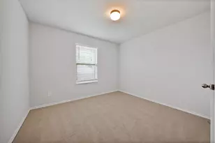 1338 Winding Hollow Dr, Grand Prairie, TX 75052 - Photo 27