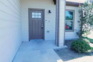 673 Copenhavr St, Pilot Point, TX 76258 - Photo 3