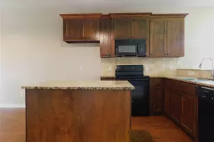 673 Copenhavr St, Pilot Point, TX 76258 - Photo 9