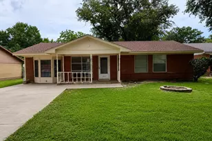 517 Cherry Ln, Ennis, TX 75119 - Photo 1