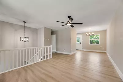 206 Senter Valley Road, Irving, TX 75060 - Photo 5