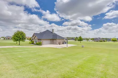 105 Legacy Downs Drive, Fort Worth, TX 76126 - Photo 35
