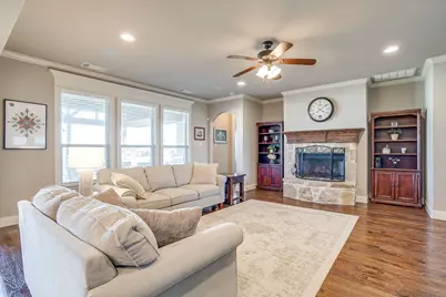 105 Legacy Downs Drive, Fort Worth, TX 76126 - Photo 15