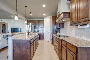 105 Legacy Downs Dr, Fort Worth, TX 76126 - Photo 11