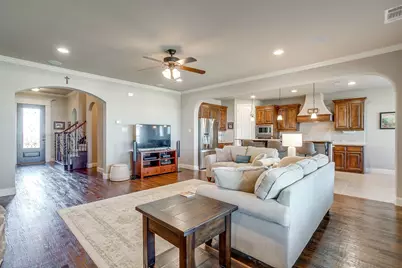 105 Legacy Downs Drive, Fort Worth, TX 76126 - Photo 13