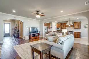 105 Legacy Downs Dr, Fort Worth, TX 76126 - Photo 13