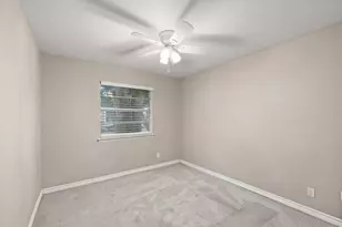 2015 Roberts Dr, Granbury, TX 76048 - Photo 9