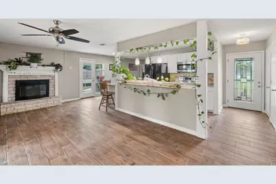 2015 Roberts Drive, Granbury, TX 76048 - Photo 3