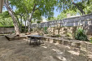 1024 S Aspenwood Dr, Grapevine, TX 76051 - Photo 3