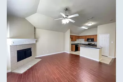1253 Rosedale Springs Lane, Fort Worth, TX 76134 - Photo 11