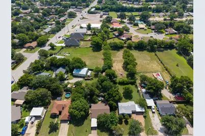 8815 Silver Creek Road, White Settlement, TX 76108 - Photo 5
