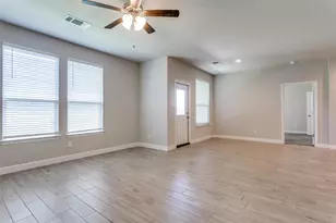 11536 Wolfhound Dr, Fort Worth, TX 76052 - Photo 13