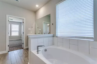 11536 Wolfhound Drive, Fort Worth, TX 76052 - Photo 19
