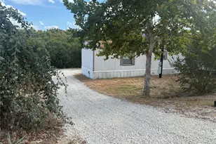 1321 Phoenix Ct, Granbury, TX 76048 - Photo 1