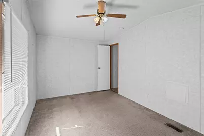 1321 Phoenix Court, Granbury, TX 76048 - Photo 27