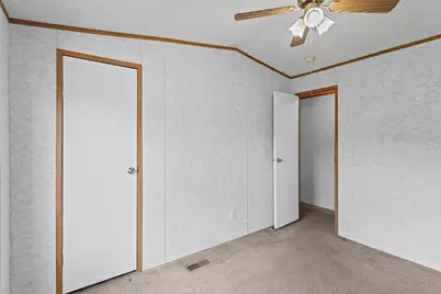 1321 Phoenix Court, Granbury, TX 76048 - Photo 23