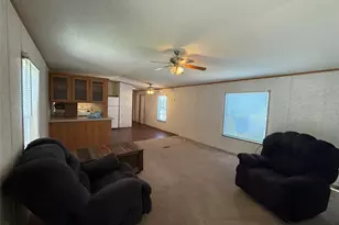 1321 Phoenix Ct, Granbury, TX 76048 - Photo 3