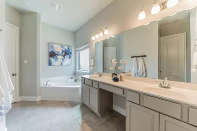 5904 Richmond Drive, North Richland Hills, TX 76180 - Photo 13