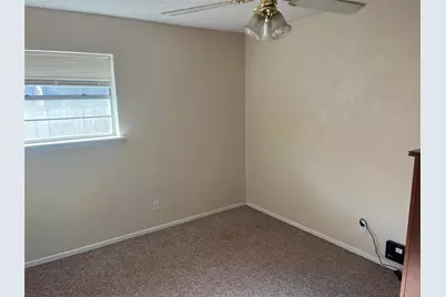 316 E White Street, Pilot Point, TX 76258 - Photo 3