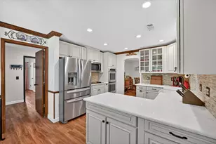2214 Ravinia Dr, Arlington, TX 76012 - Photo 5
