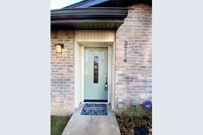 3714 Lasalle Drive, Arlington, TX 76016 - Photo 3