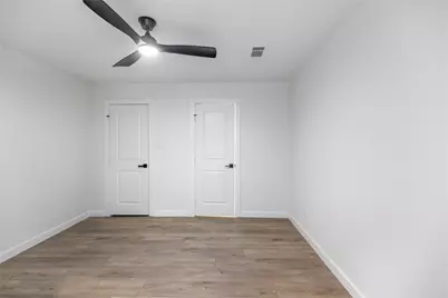 524 Circleview Drive N, Hurst, TX 76054 - Photo 23
