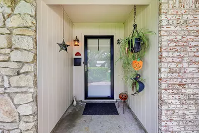 7452 Meadowcrest Drive, Fort Worth, TX 76112 - Photo 5