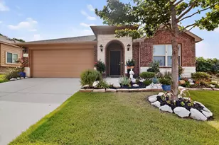 698 Langdon St, Lavon, TX 75166 - Photo 1