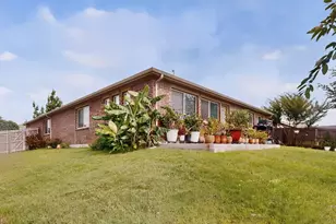 698 Langdon St, Lavon, TX 75166 - Photo 9