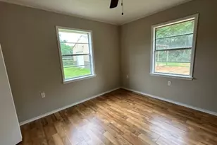 300 Pine St, Ore City, TX 75683 - Photo 17
