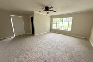 300 Pine St, Ore City, TX 75683 - Photo 9