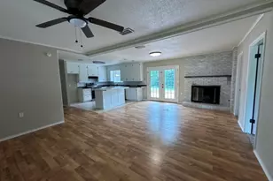 300 Pine St, Ore City, TX 75683 - Photo 9