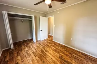 300 Pine St, Ore City, TX 75683 - Photo 17
