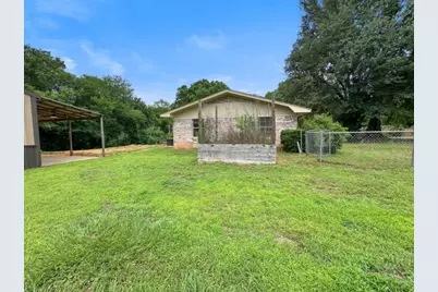 300 Pine Street, Ore City, TX 75683 - Photo 3