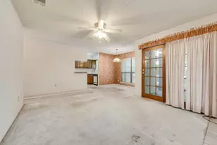 2014 Willoughby Ln, Arlington, TX 76011 - Photo 5