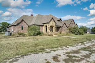 11445 Foutch Rd, Pilot Point, TX 76258 - Photo 3