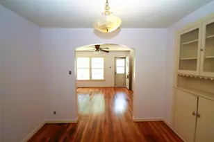 808 Emery St, Denton, TX 76201 - Photo 9