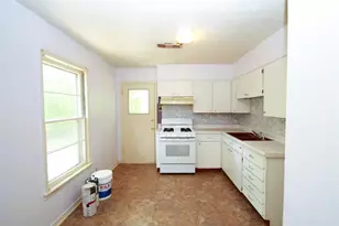 808 Emery St, Denton, TX 76201 - Photo 11